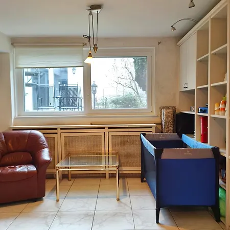 Ruhiges Im Bungalow Nahe Flughafen Frankfurt Und *