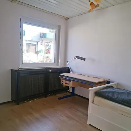 Ruhiges Im Bungalow Nahe Flughafen Frankfurt Und * Мёрфэльден-Вальдорф