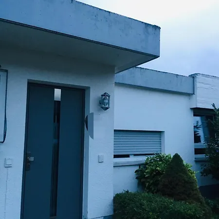 Homestay Ruhiges Im Bungalow Nahe Flughafen Frankfurt Und *