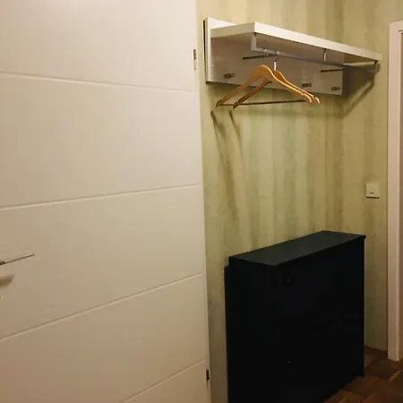 Homestay Ruhiges Im Bungalow Nahe Flughafen Frankfurt Und